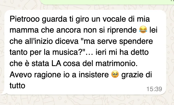 Messaggio WhatsApp di una sposa: la mamma ha mandato un vocale per ringraziare